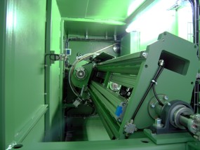 Integrierte Wickelwellenzieheinrichtung: Innenansicht Maschinenständer