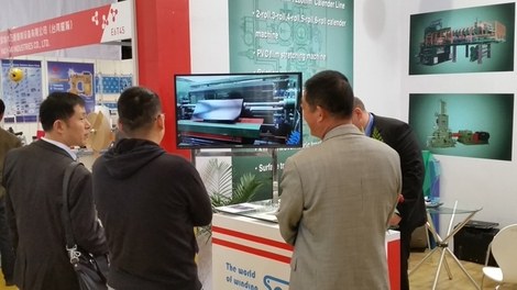 Chinaplas 2106 Messestand-Besucher